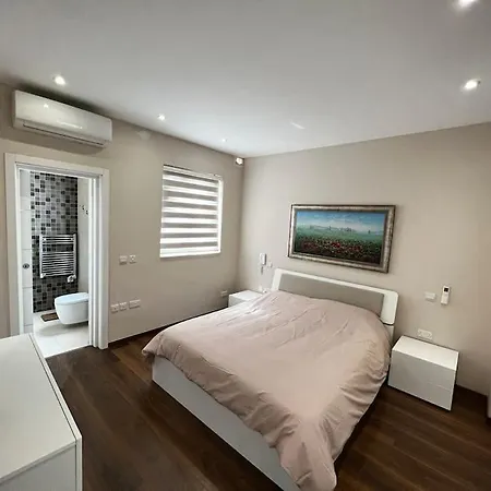 Seaview 2 Bedroom Penthouse Apartmán *