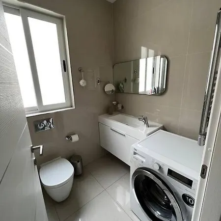 Seaview 2 Bedroom Penthouse Марсашлокк