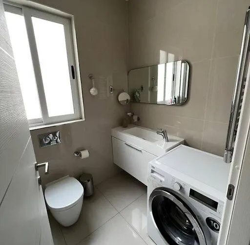 Seaview 2 Bedroom Penthouse Marsaxlokk